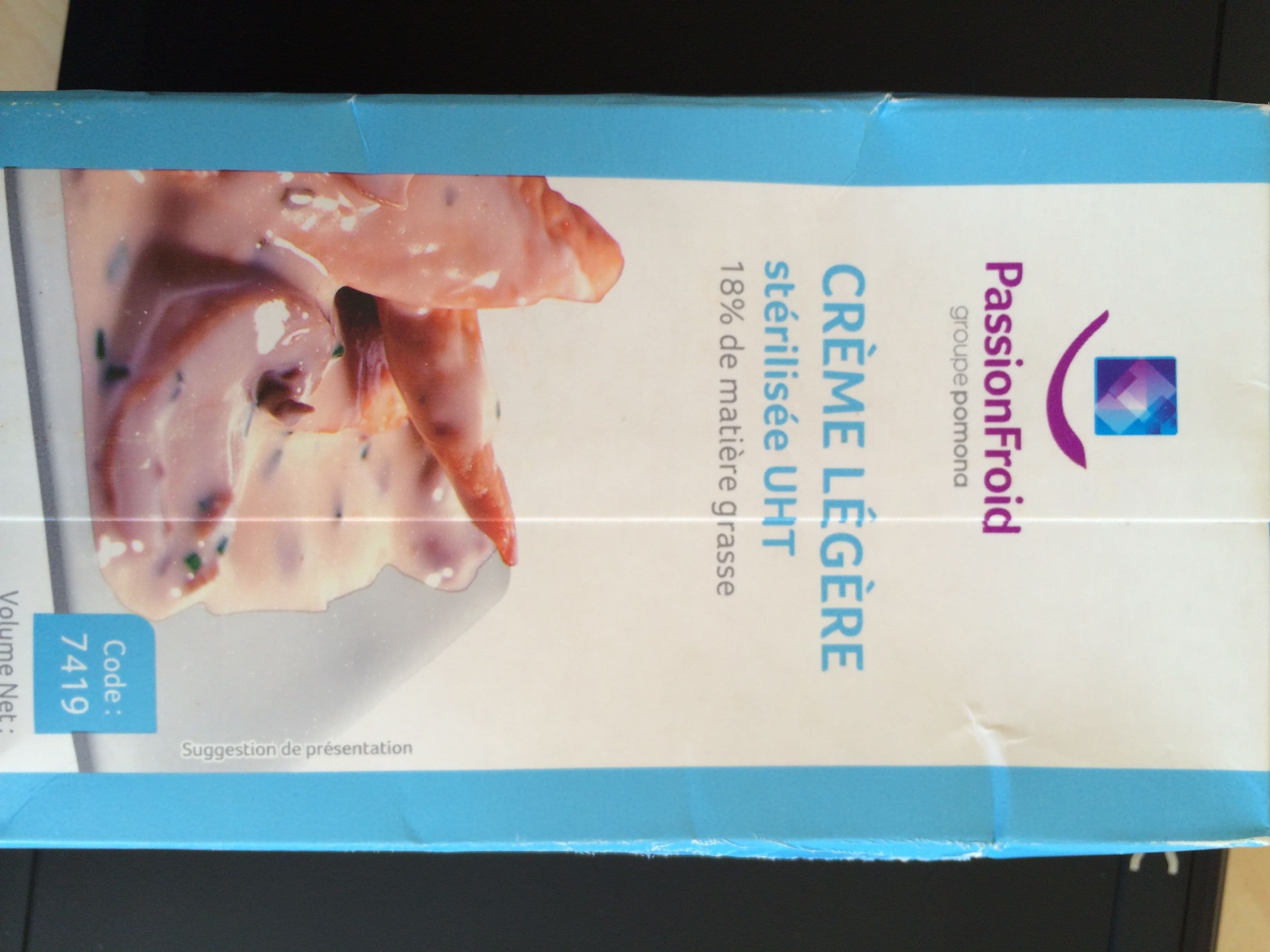 Pomona Crème Légère stérilisée UHT 18% packshot