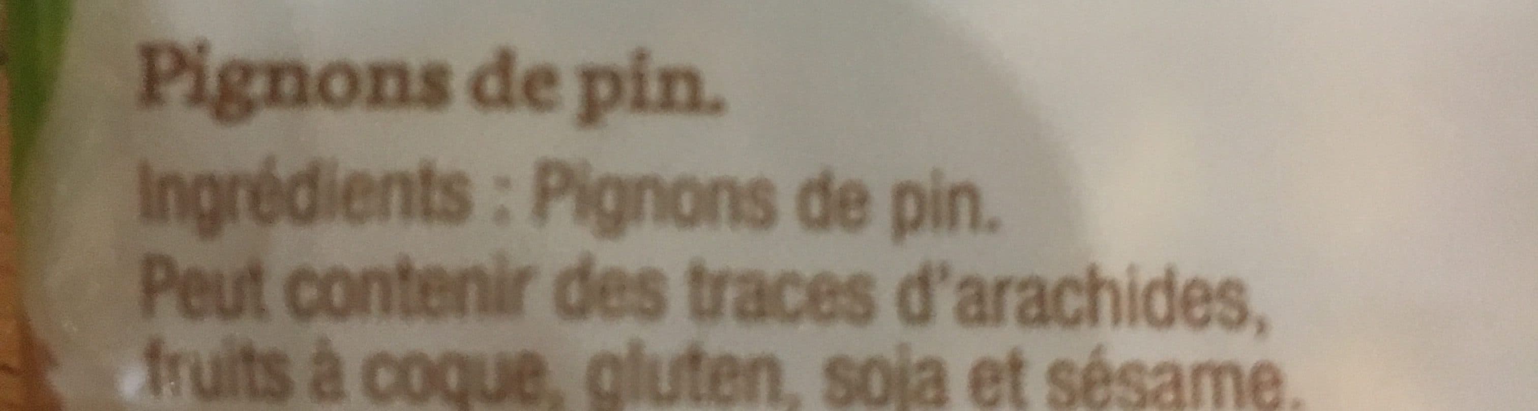 Sun Pignons de pin packshot