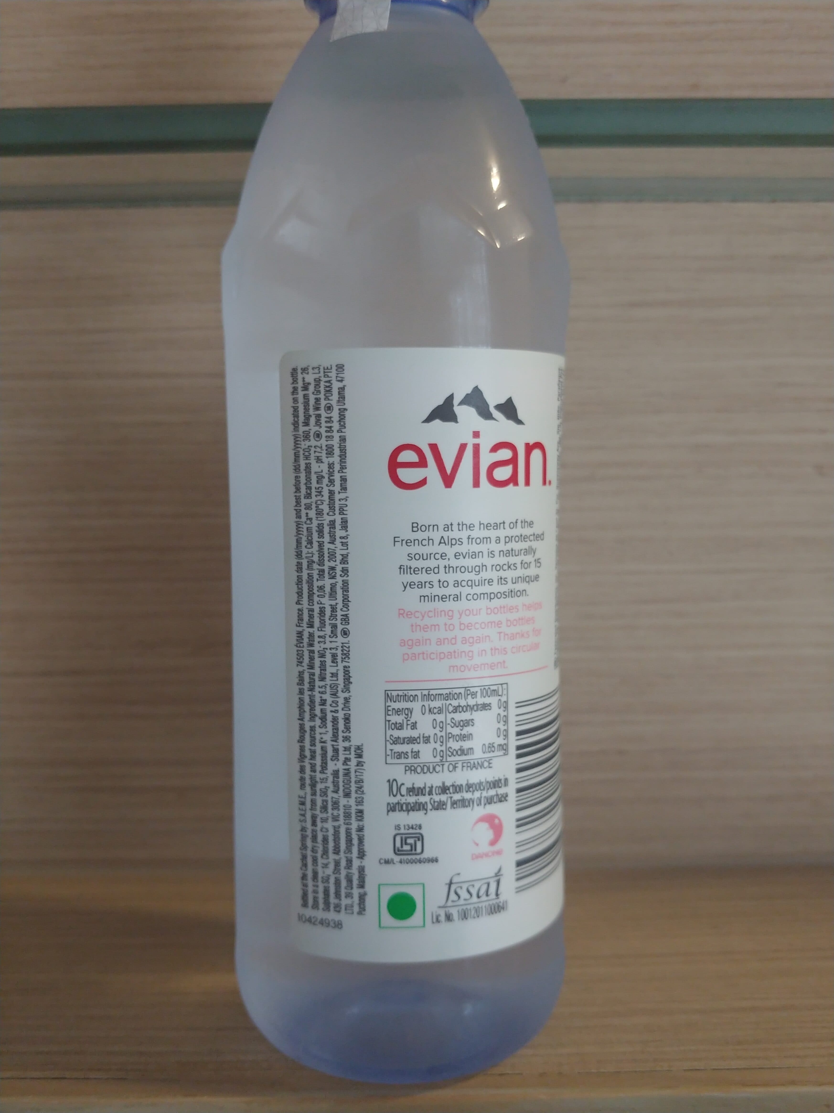 Evian Evian 500ml packshot