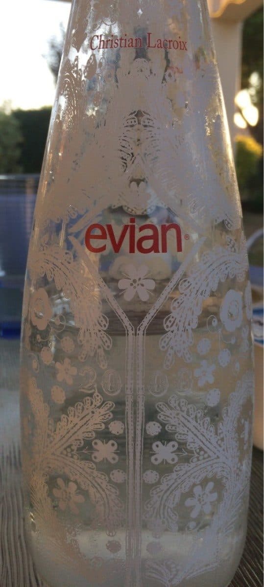 Evian Evian Chrisian Lacroix packshot
