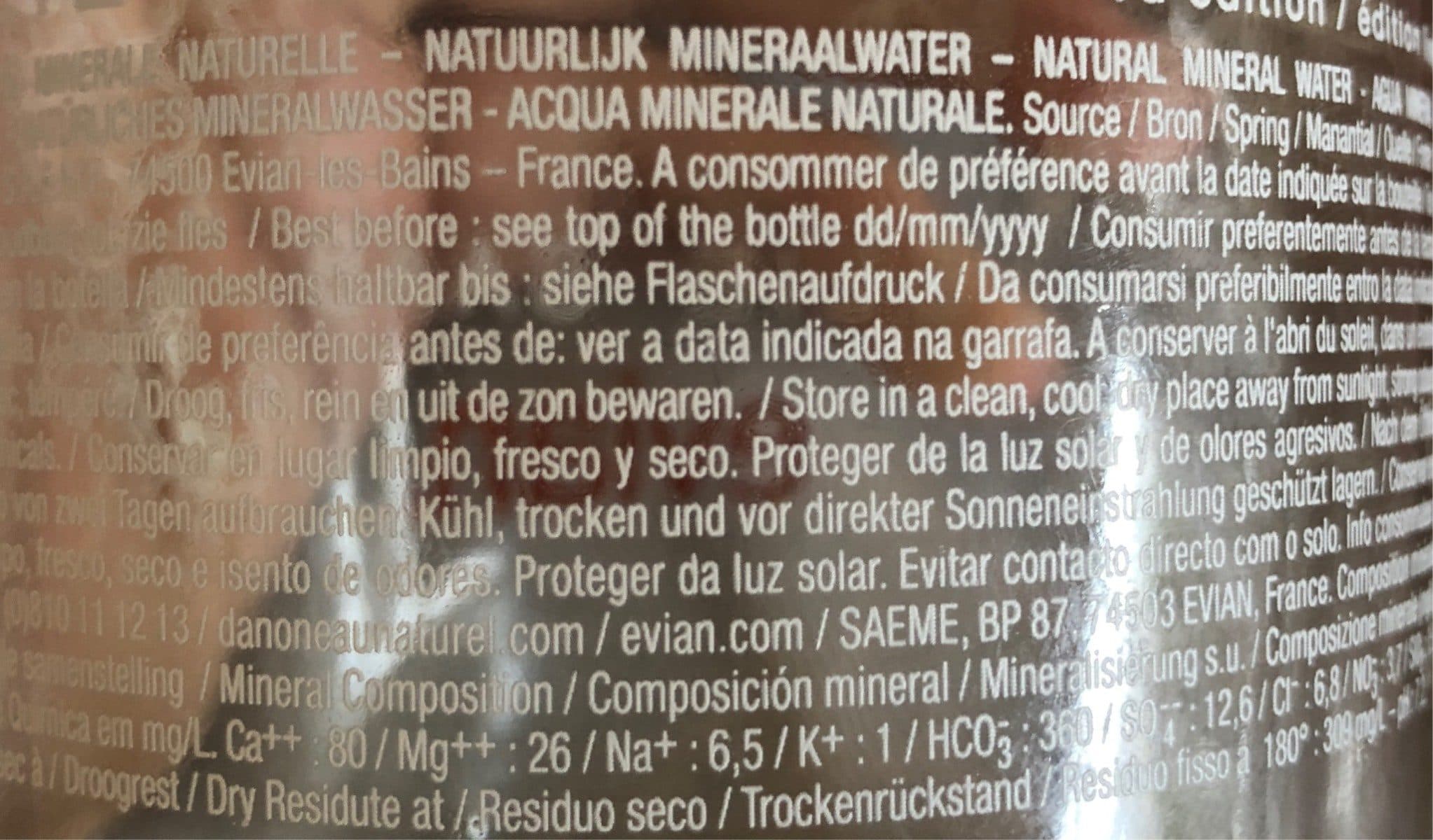 Evian Eau Minérale Naturelle packshot