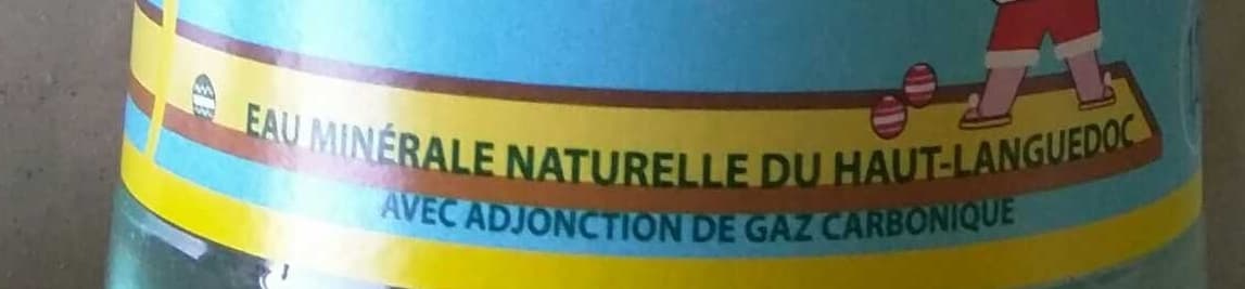 Danone La Salvetat packshot