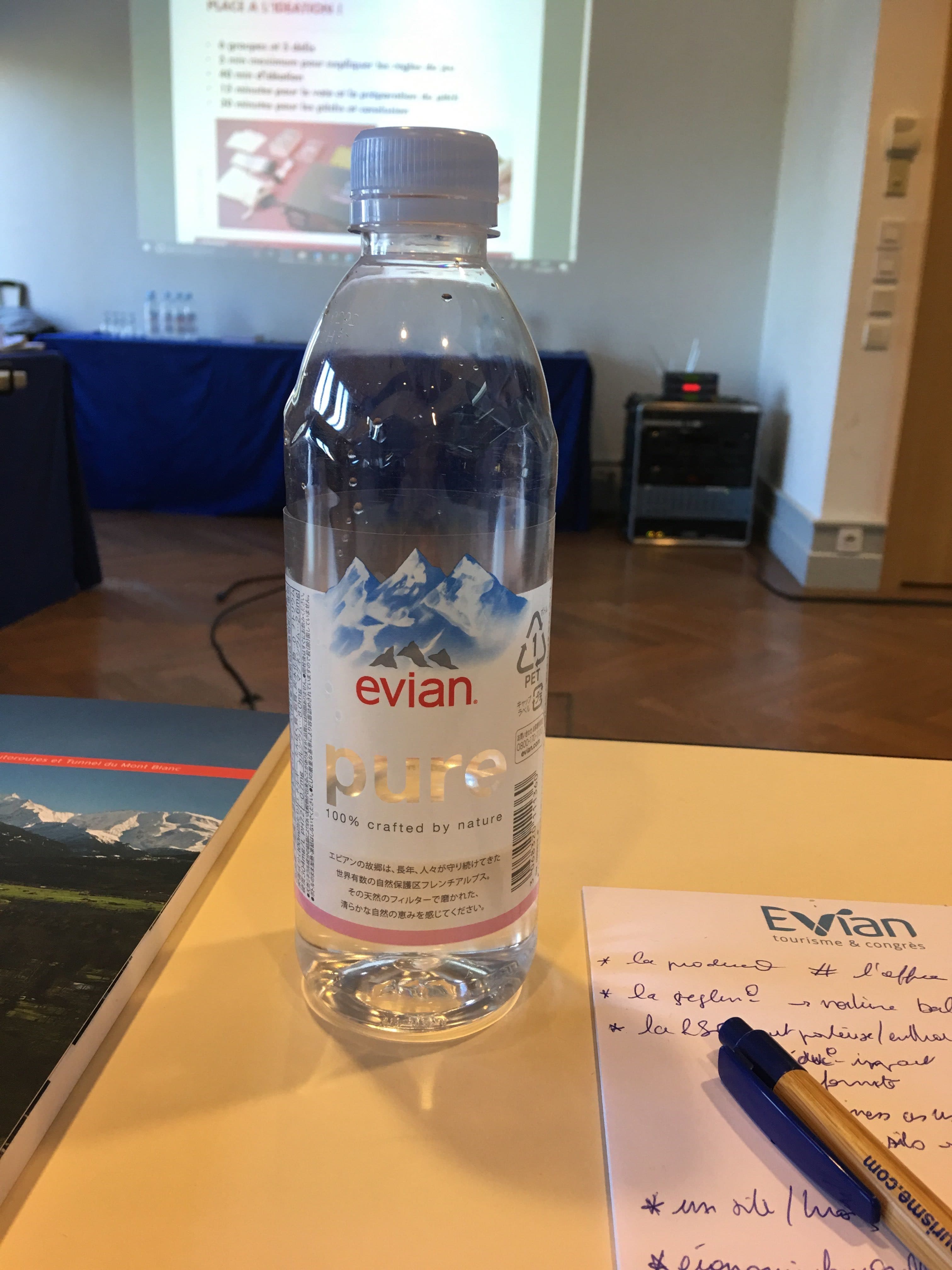 Evian Eau de Source packshot