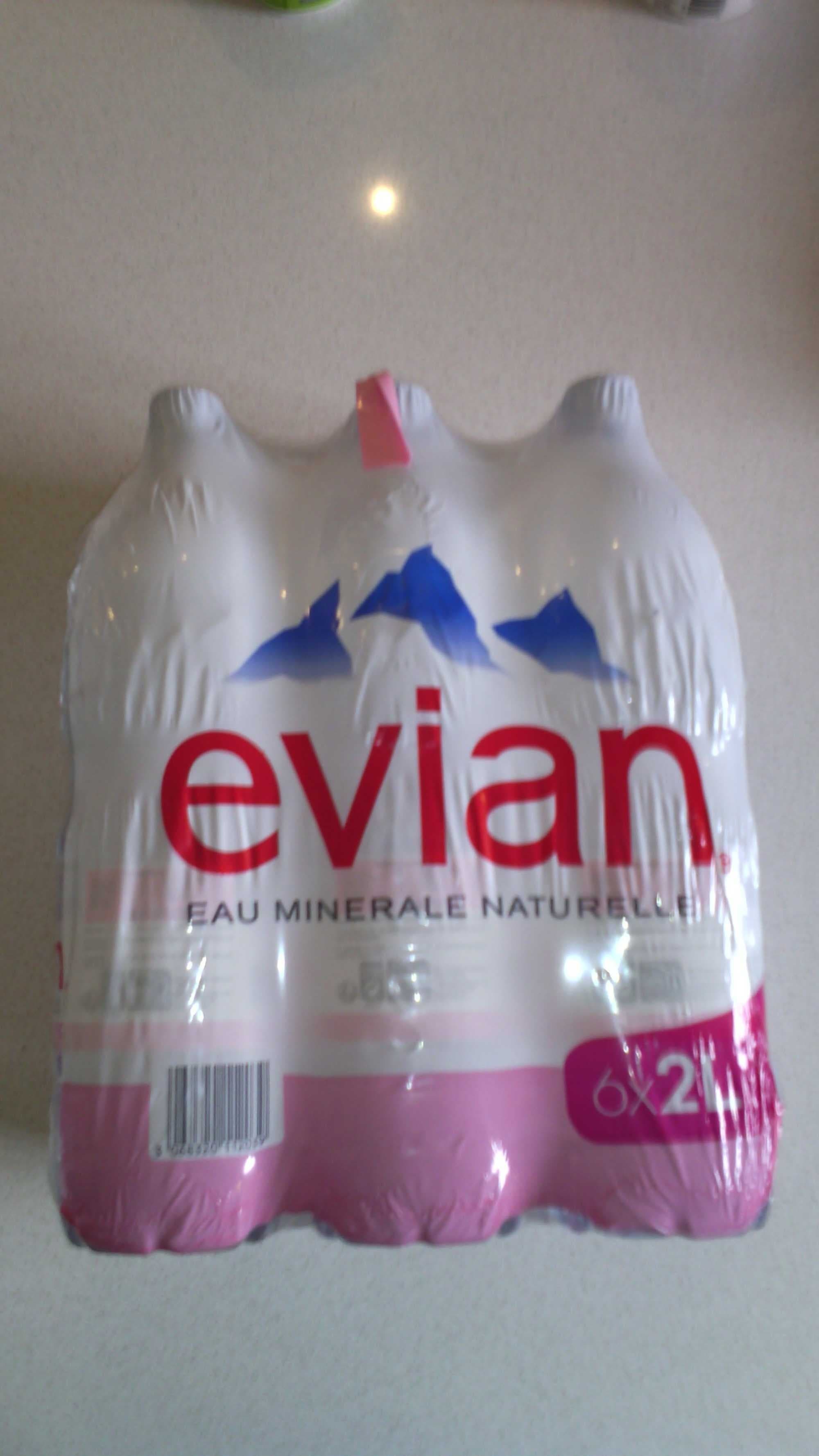 Évian Pack de 6 bouteilles d'eau minérale naturelle (6 x 2l) packshot