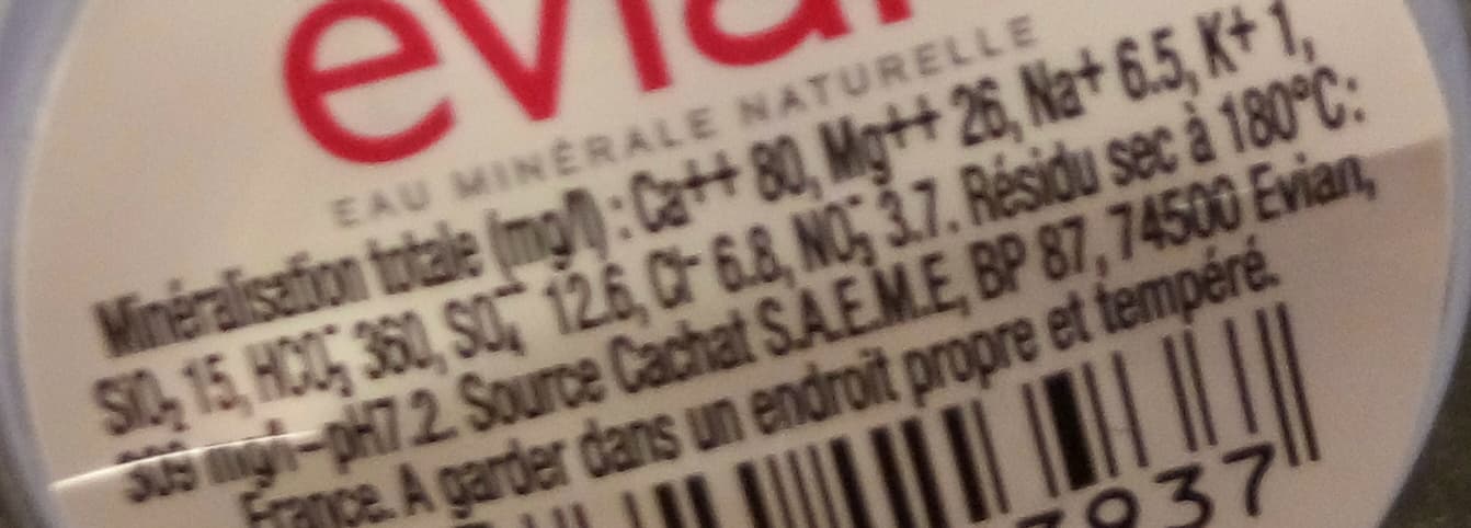 Evian Evian packshot
