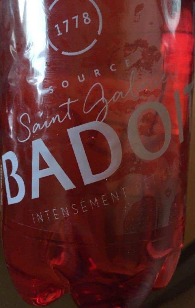 Badoit Badoit rouge packshot