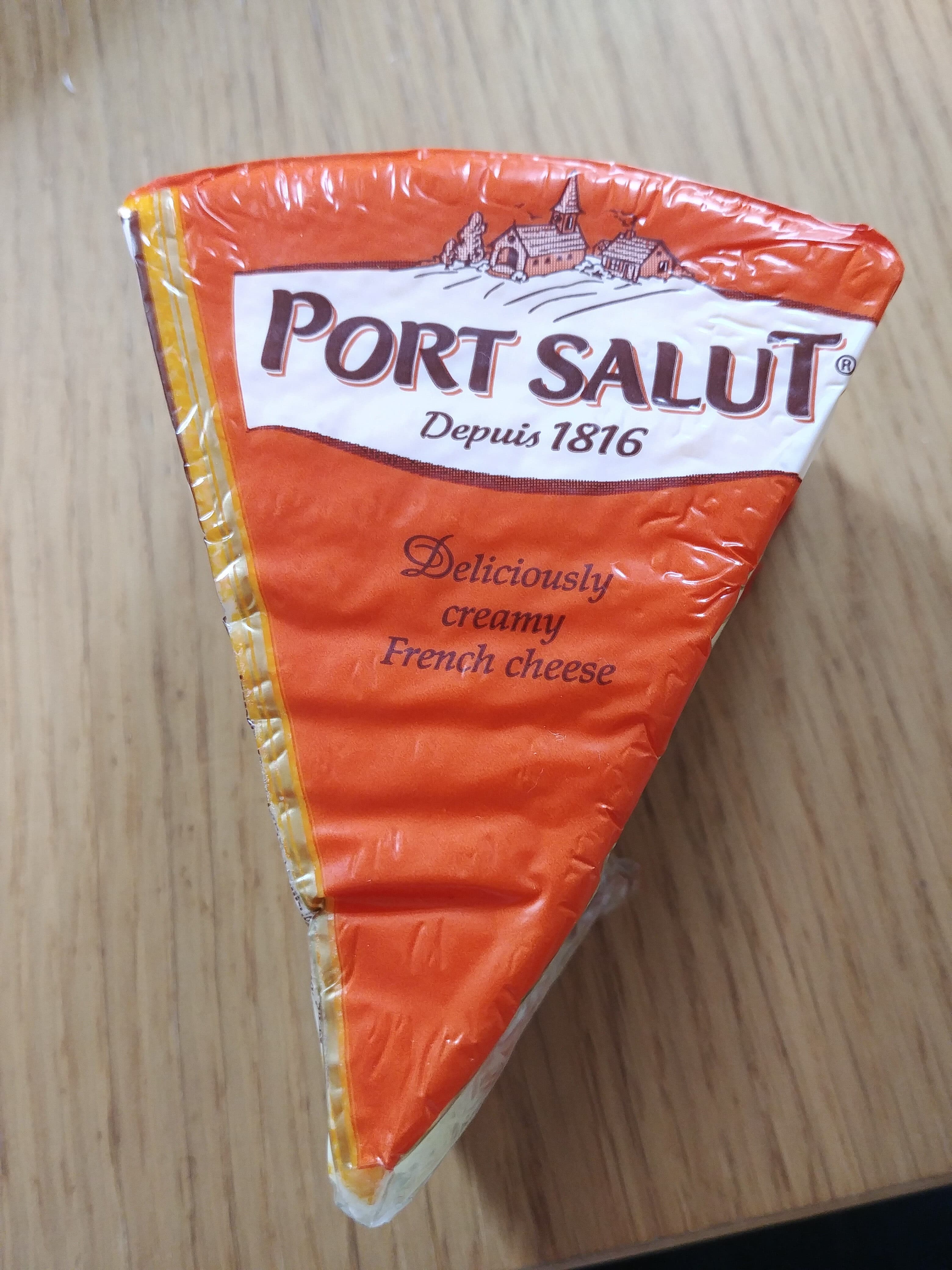 Bel Deliciously creamy French Cheese packshot