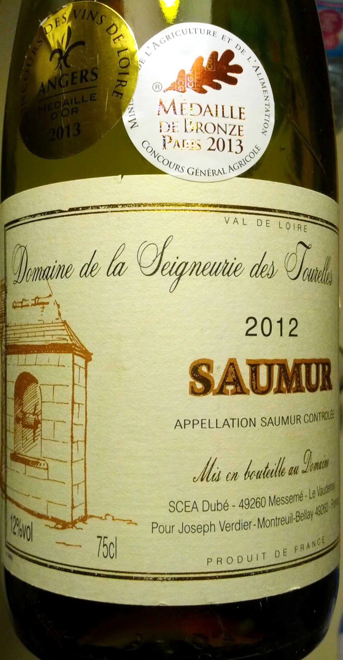 Domainde de la Seigneurie des Tourelles Saumur 2012 packshot