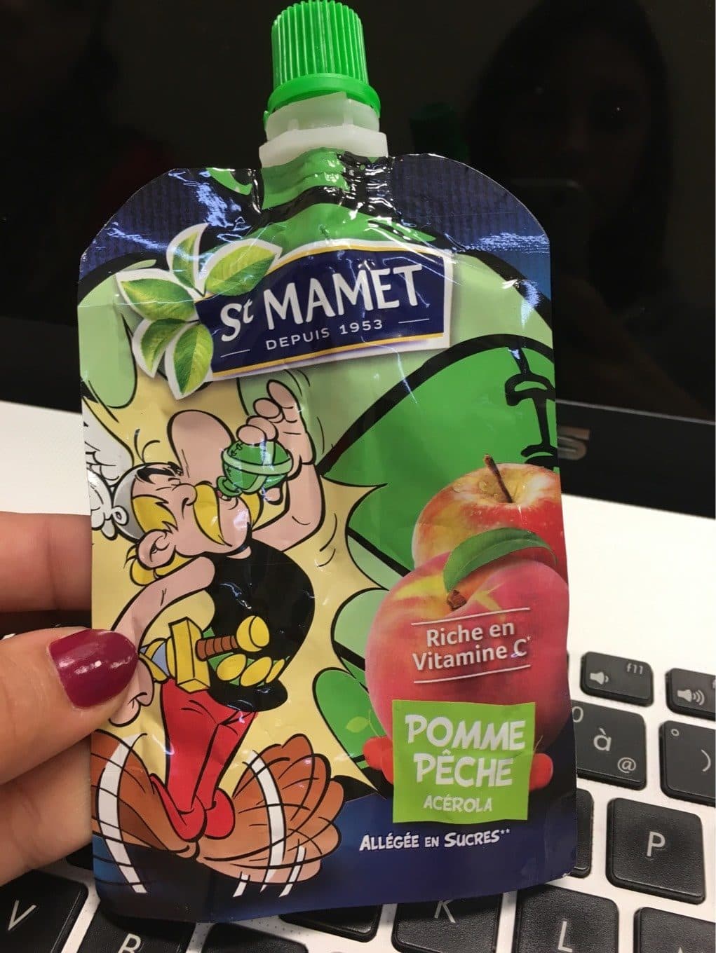 Saint Mamet Pomme pèche packshot