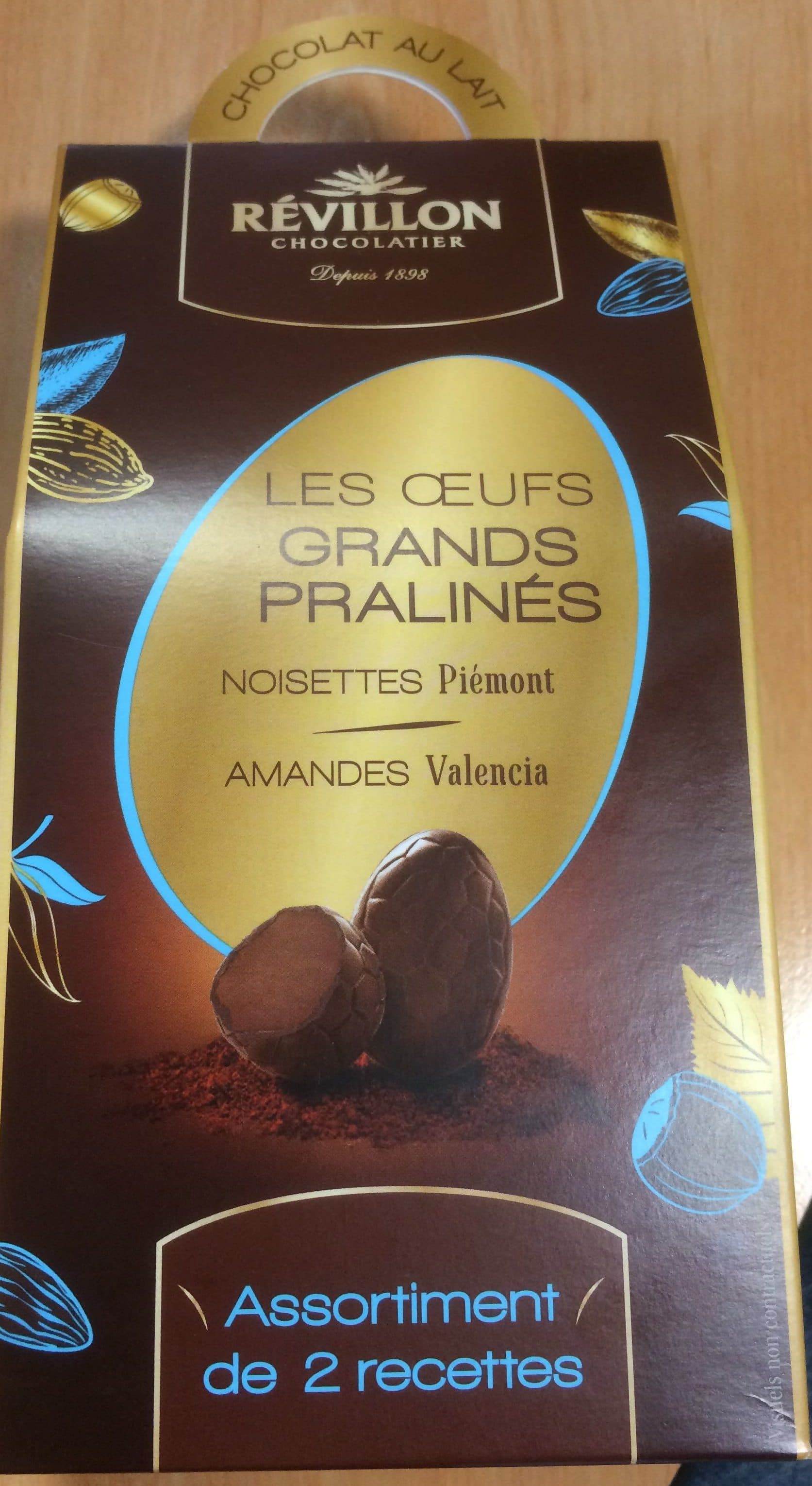 Révillon Les œufs grands pralinés noisettes-amandes packshot