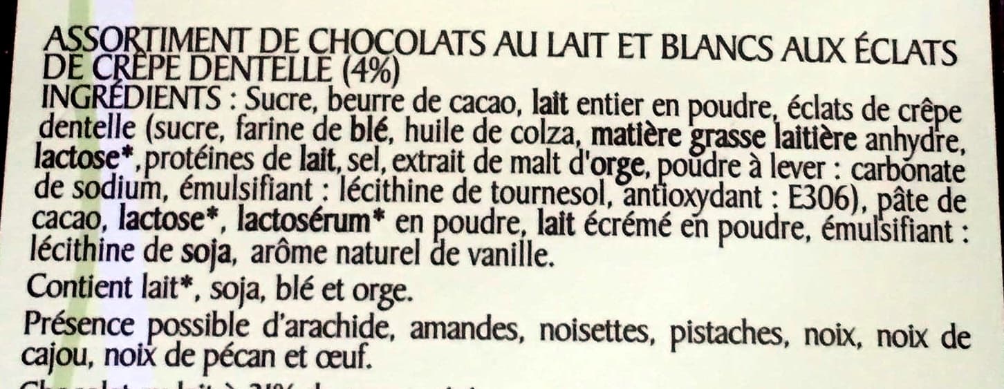 Révillon Friture lait et blanc aux éclats de crêpe dentelle packshot