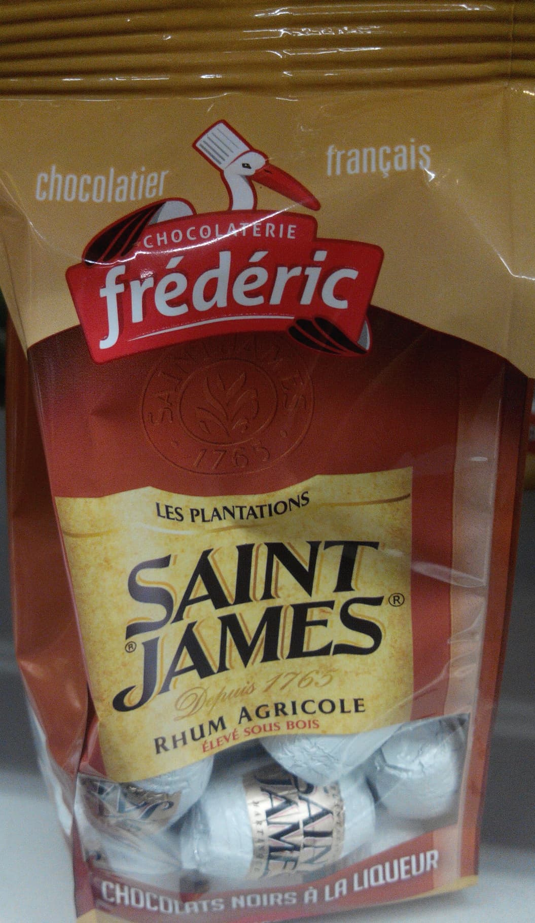 Chocolaterie Frédéric Chocolats noirs à la liqueur Saint James® packshot