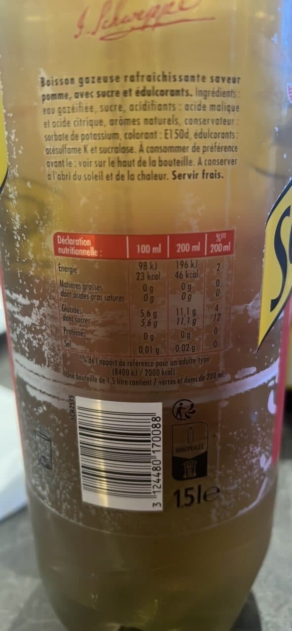 Schweppes PET 1.5L POMM SCHWEPPES packshot