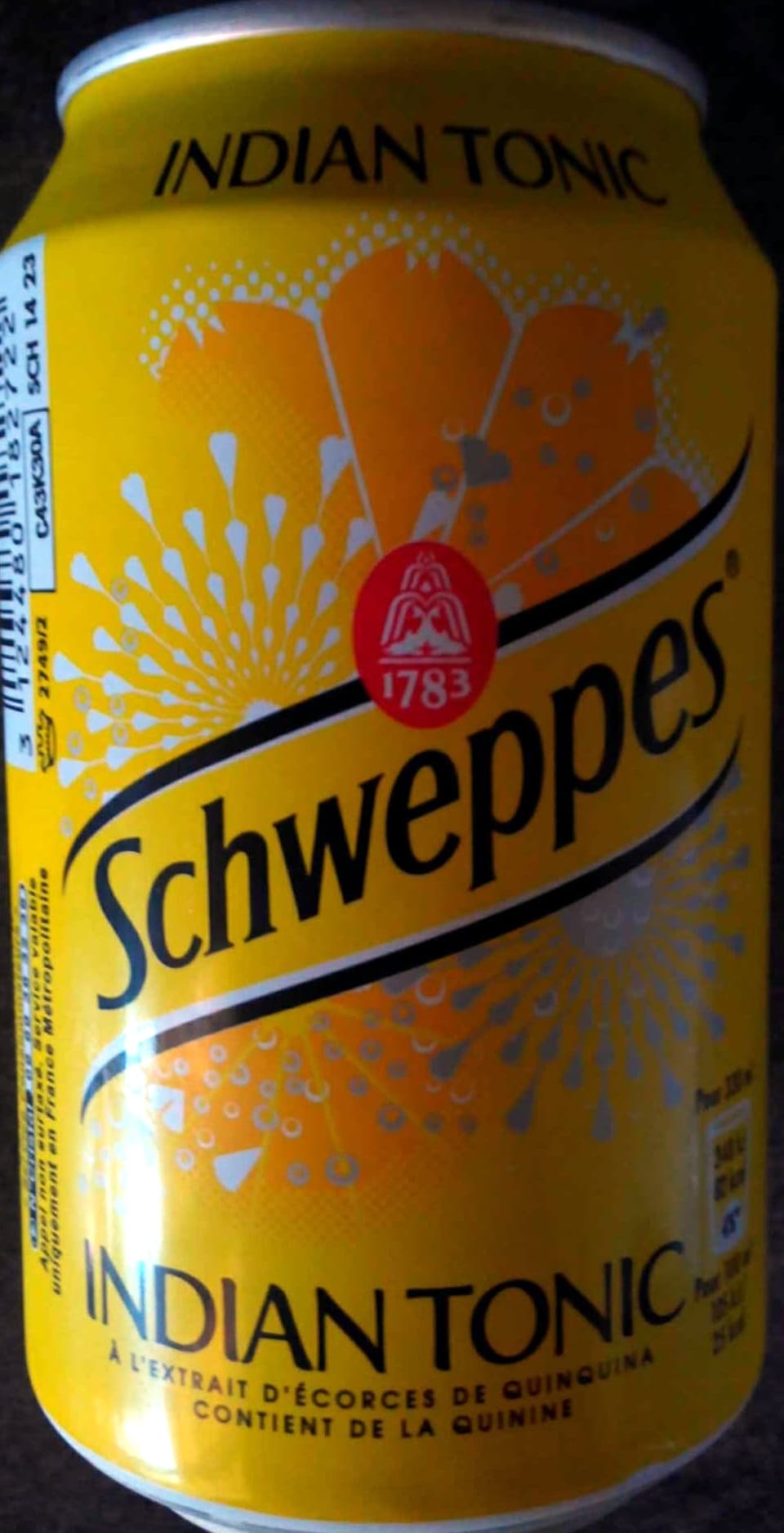 Schweppes Indian Tonic packshot