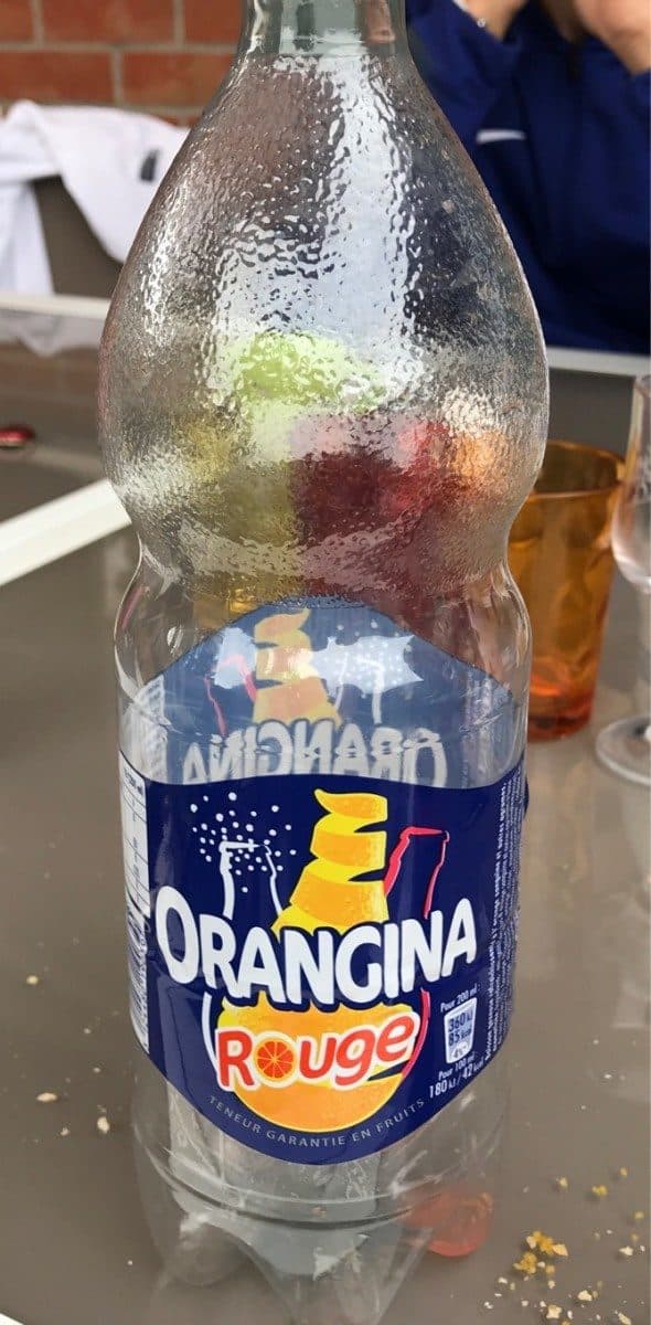 Orangina Orangina rouge packshot