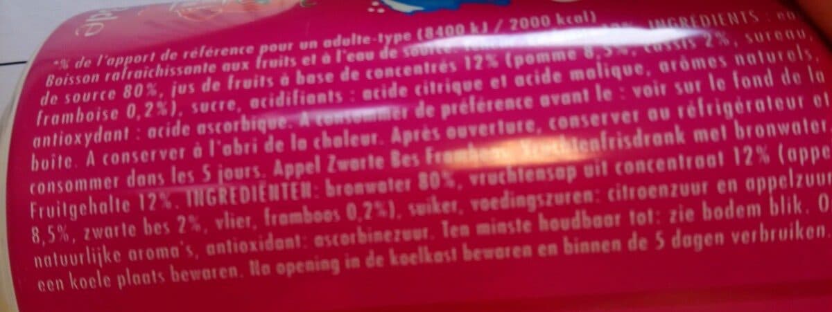 Oasis Pommes Cassis Framboise packshot