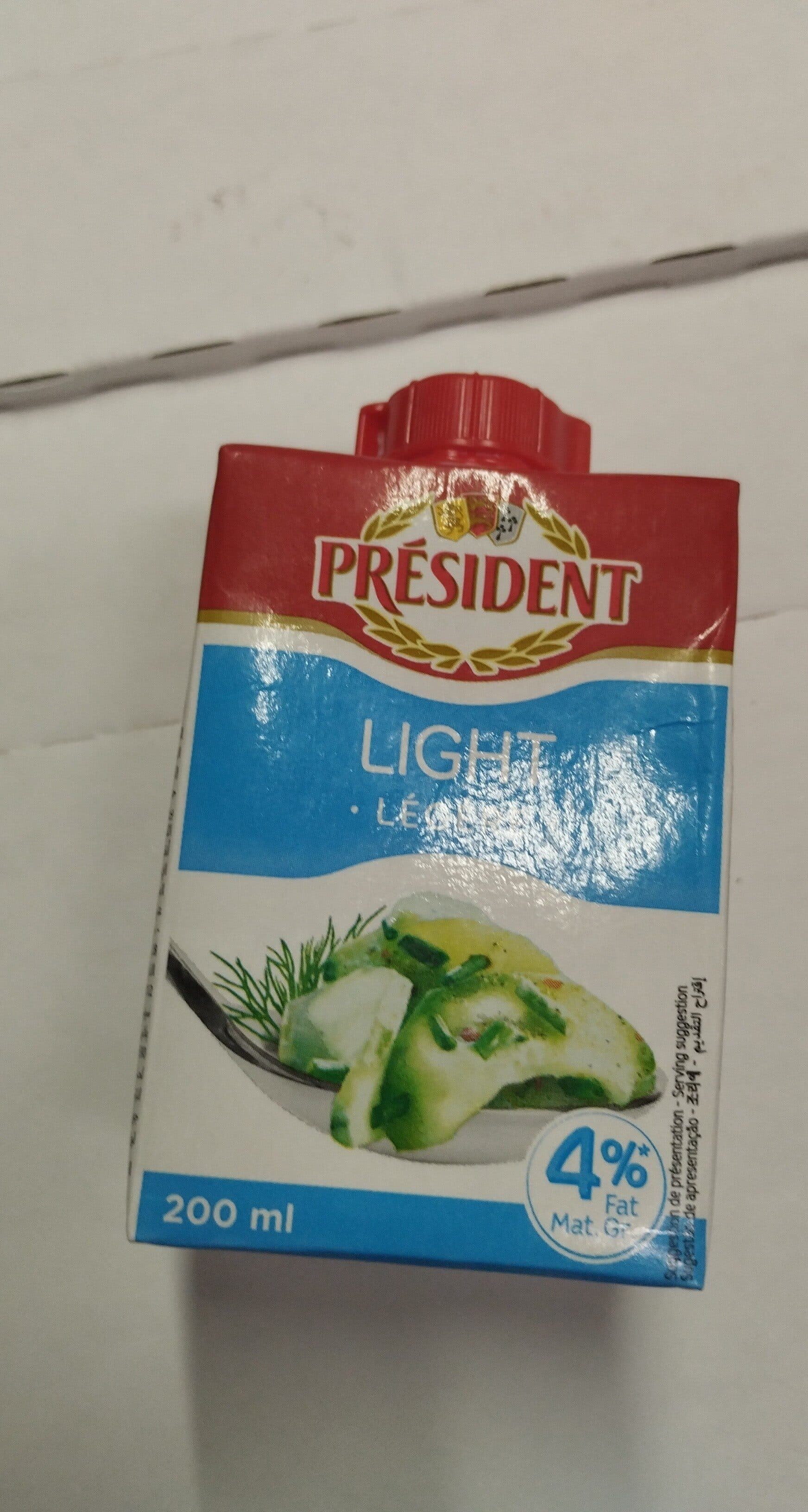 Président Spécialité laitière fluide stérilisée UHT à 4% de mat.gr. packshot