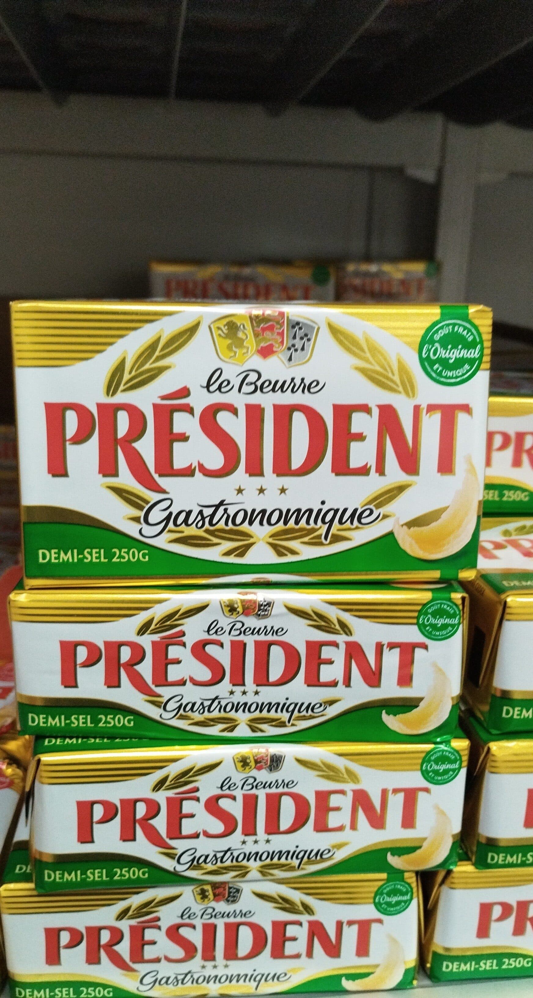 Président beurre président 1/2 sel packshot