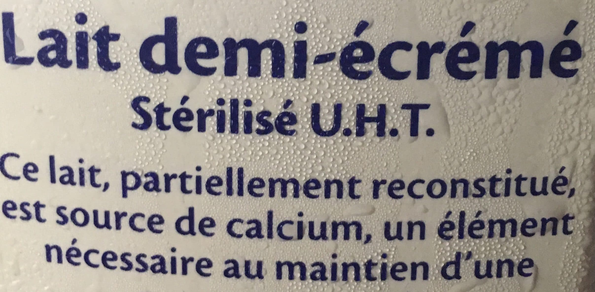 Balkis Lait Stérilisé Demi-Écrémé UHT packshot