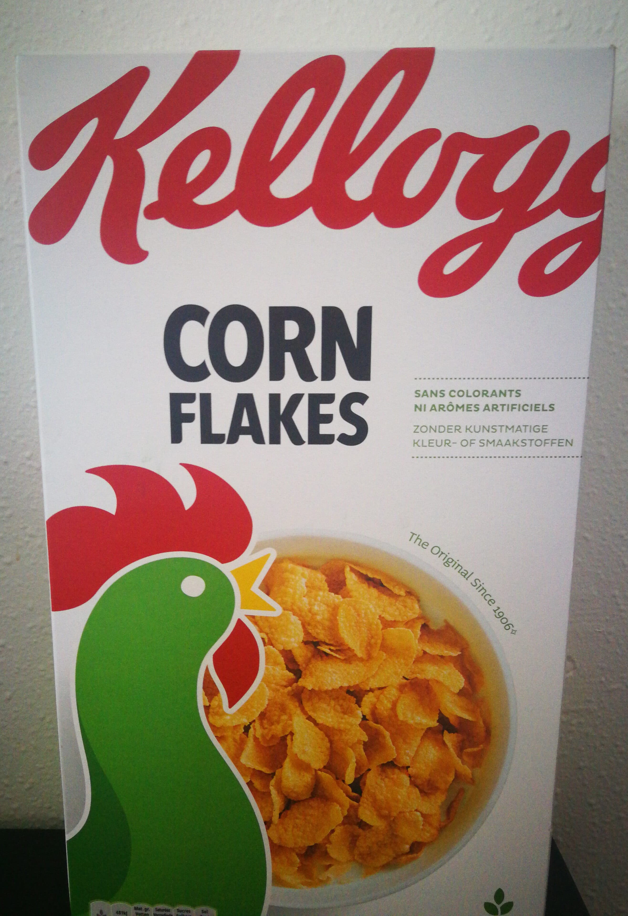 Kellogg's CORN FLAKES packshot