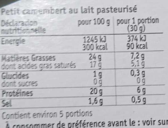 CF&R Petit camembert packshot