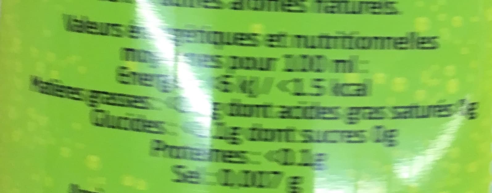 Saint amand St Amand Eau Minérale Naturelle pétillante aromatisée CITRON VERT 50CL packshot
