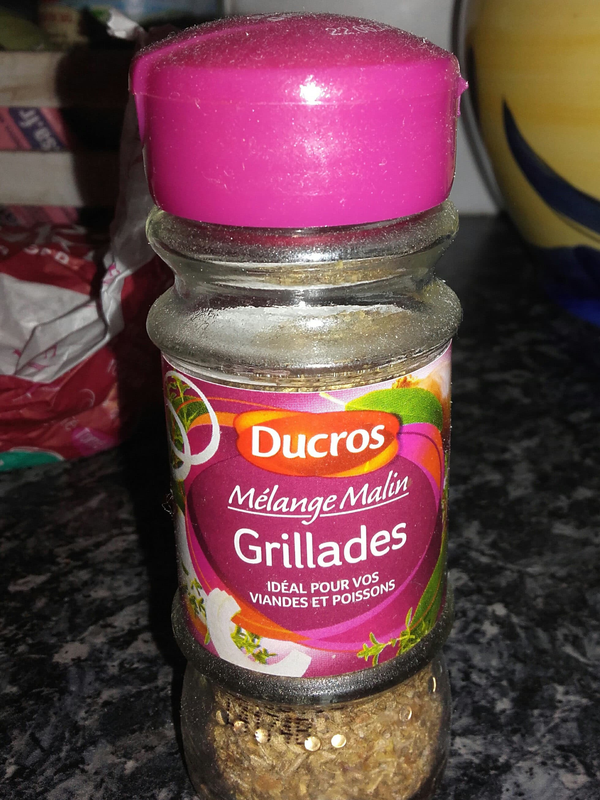 Ducros Mélange pour grillades, sarriette, sauge et oignon packshot