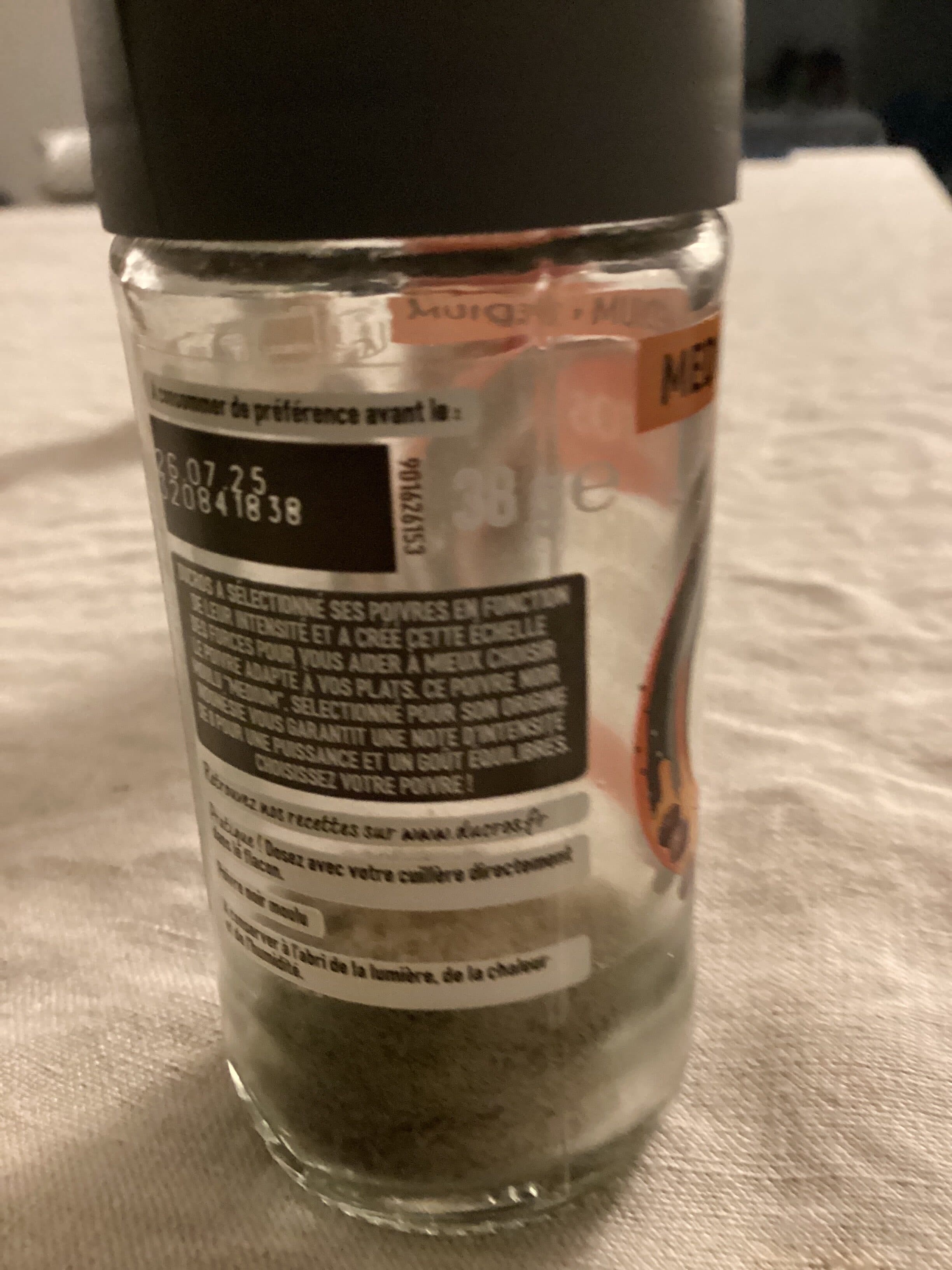 Ducros Poivre noir moulu packshot