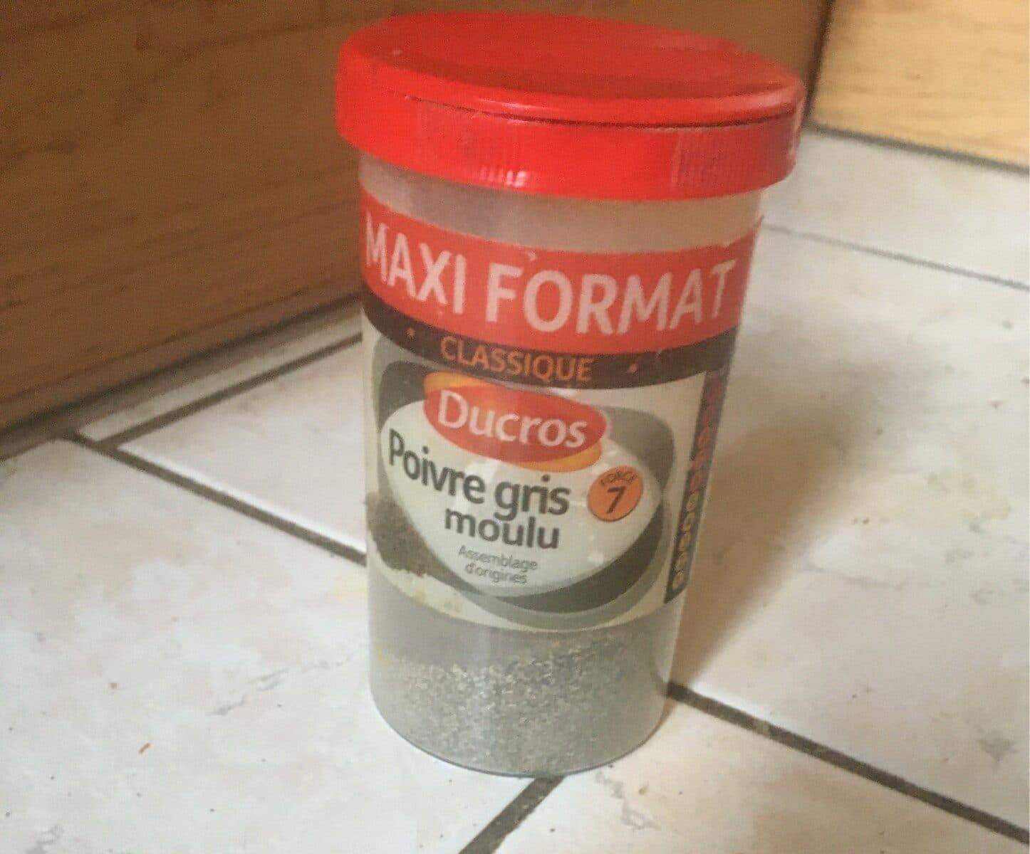 Ducros Poivre gris moulu packshot