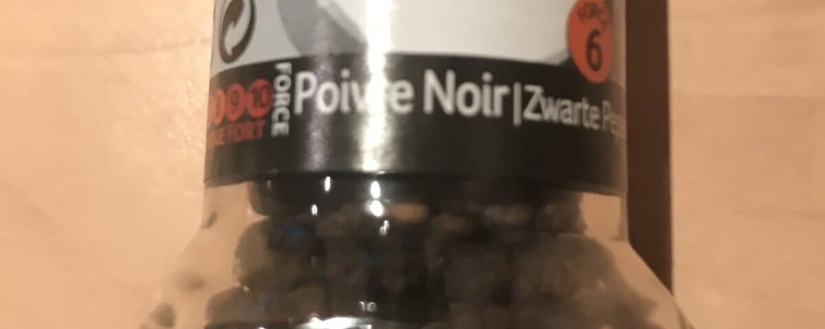 Ducros Poivre Noir 10 packshot