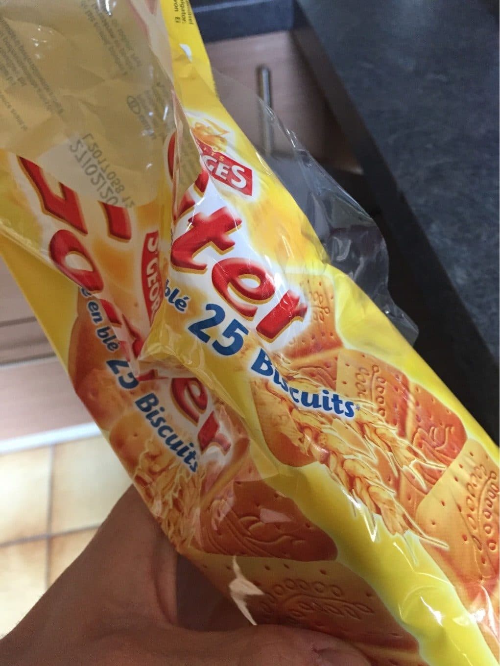 St Georges Biscuits secs packshot