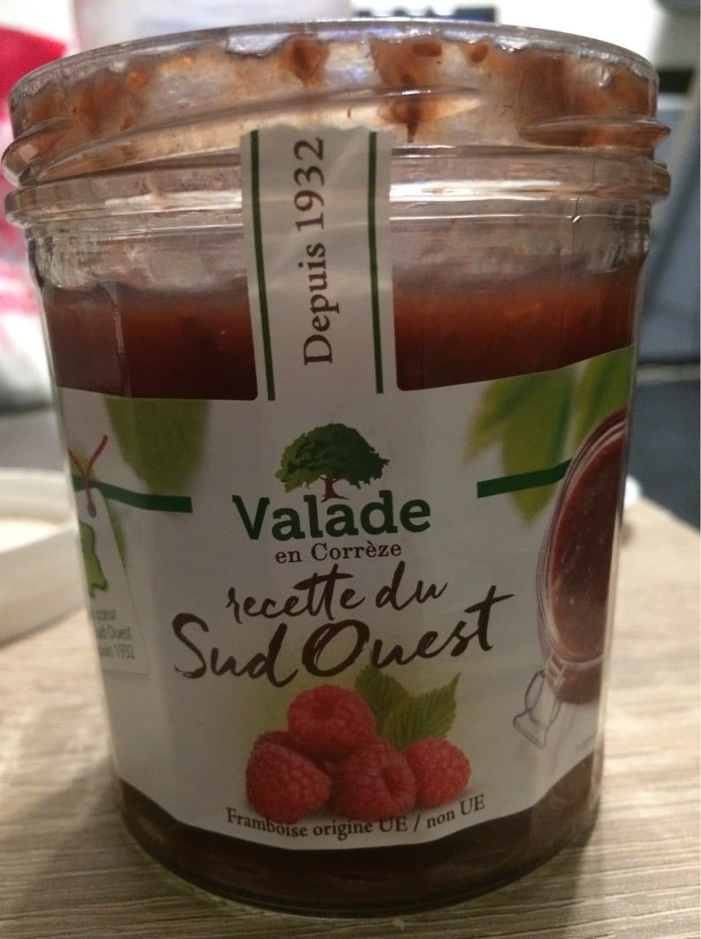 Valade En Corrèze Confiture de framboise packshot