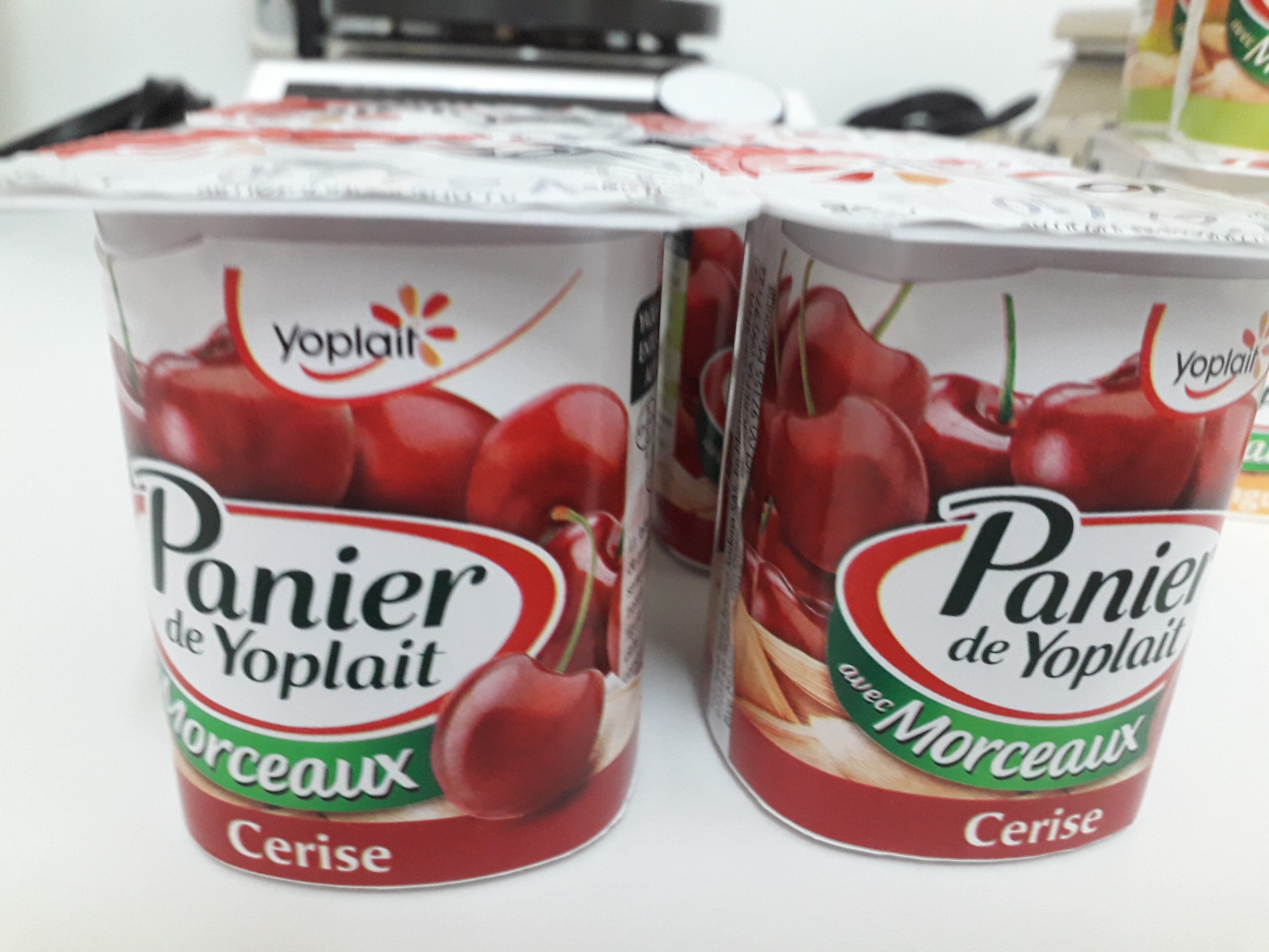 Yoplait Panier Cerise packshot