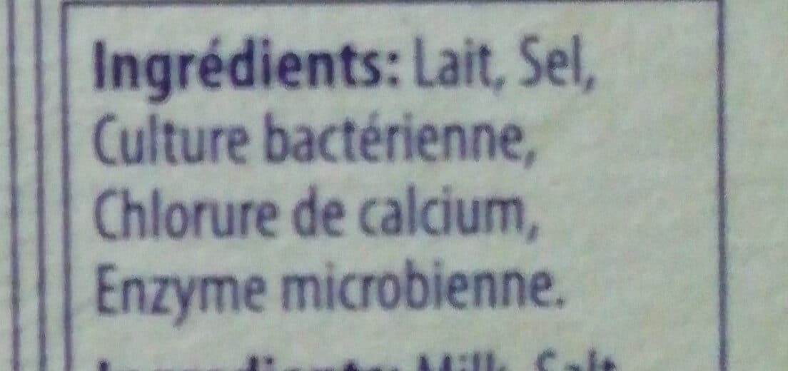 Ile de FranceSavencia Camembert ile de france. bn batouta.as packshot