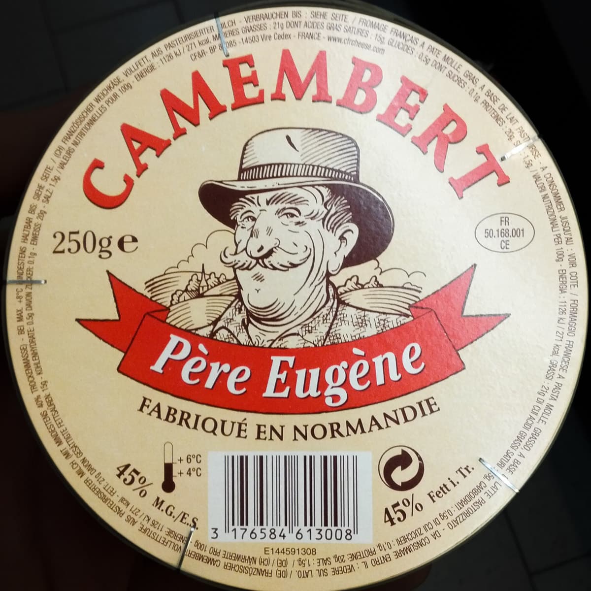 CF&R Camembert packshot