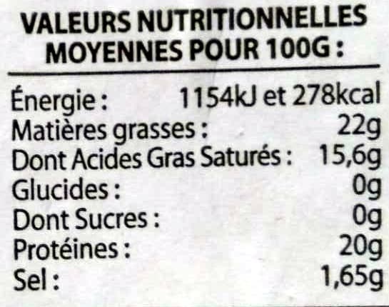 Cravate Camembert Cravate au lait cru moulé à la louche packshot
