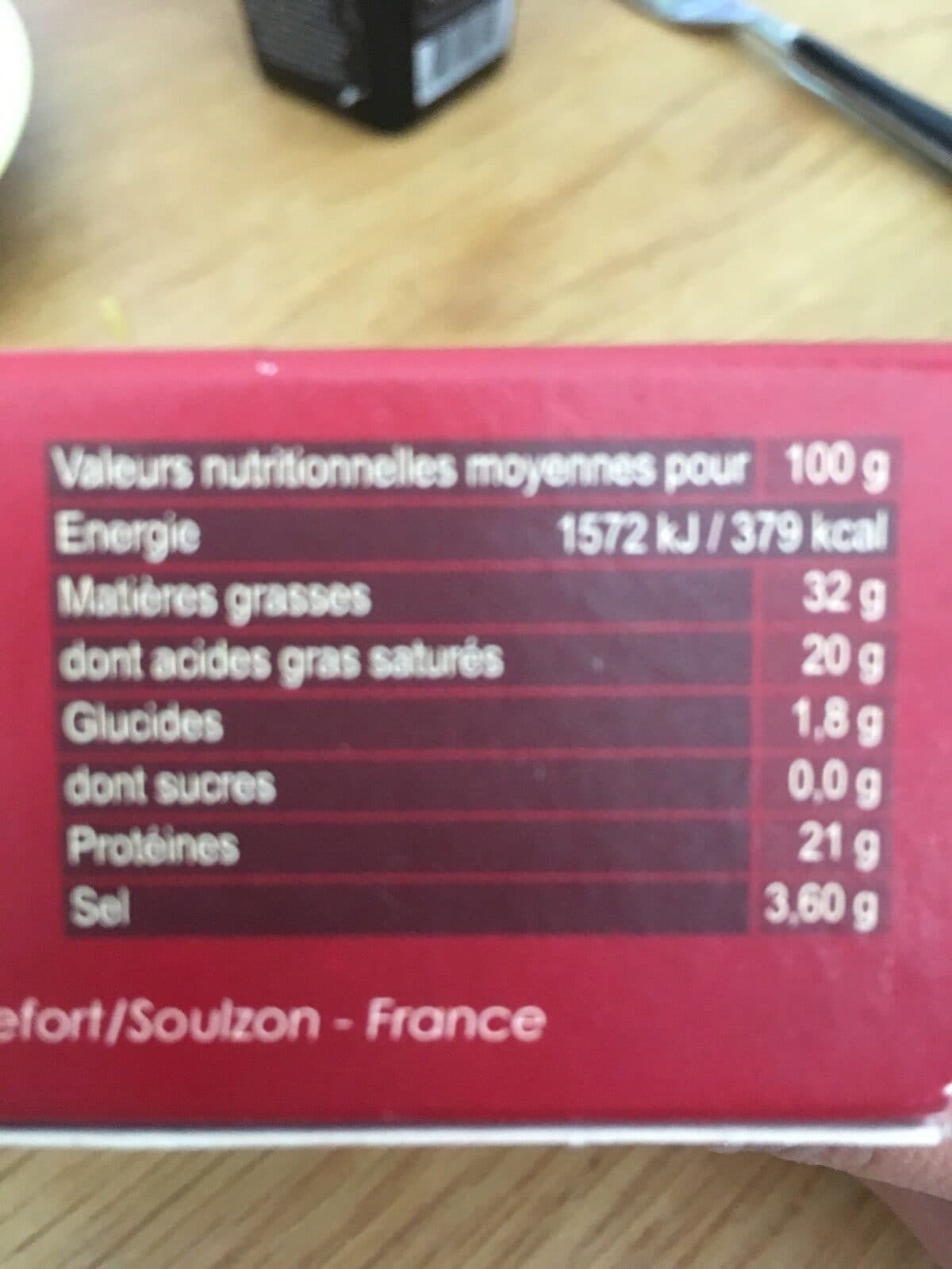 Papillon Roquefort AOP packshot