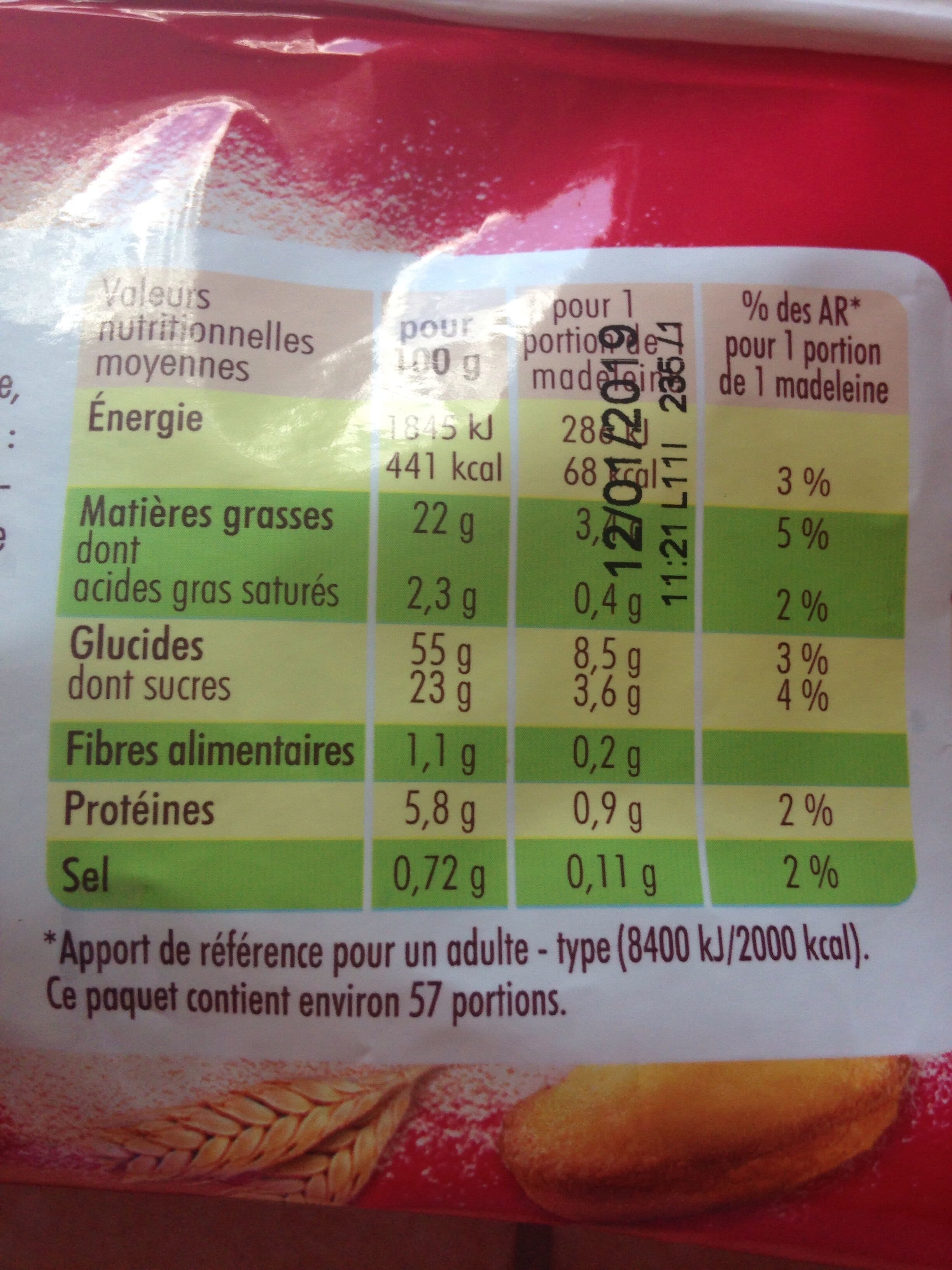 St Michel Petites Madeleines packshot