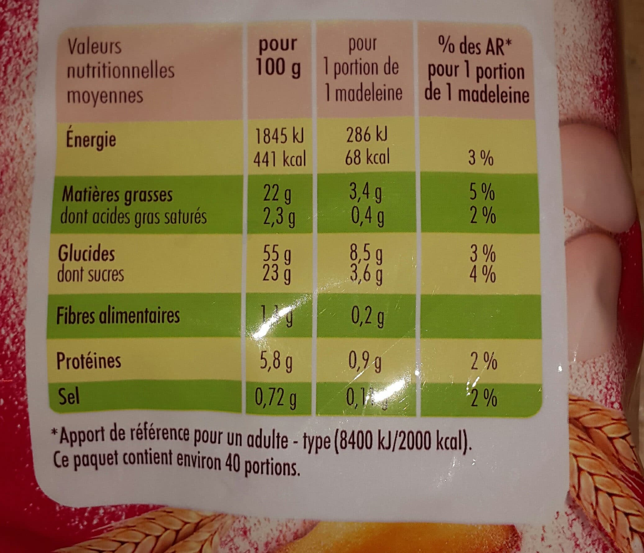St Michel Petites madeleines packshot