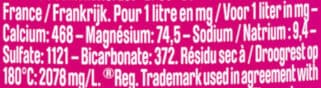 Contrex eau minérale naturelle packshot