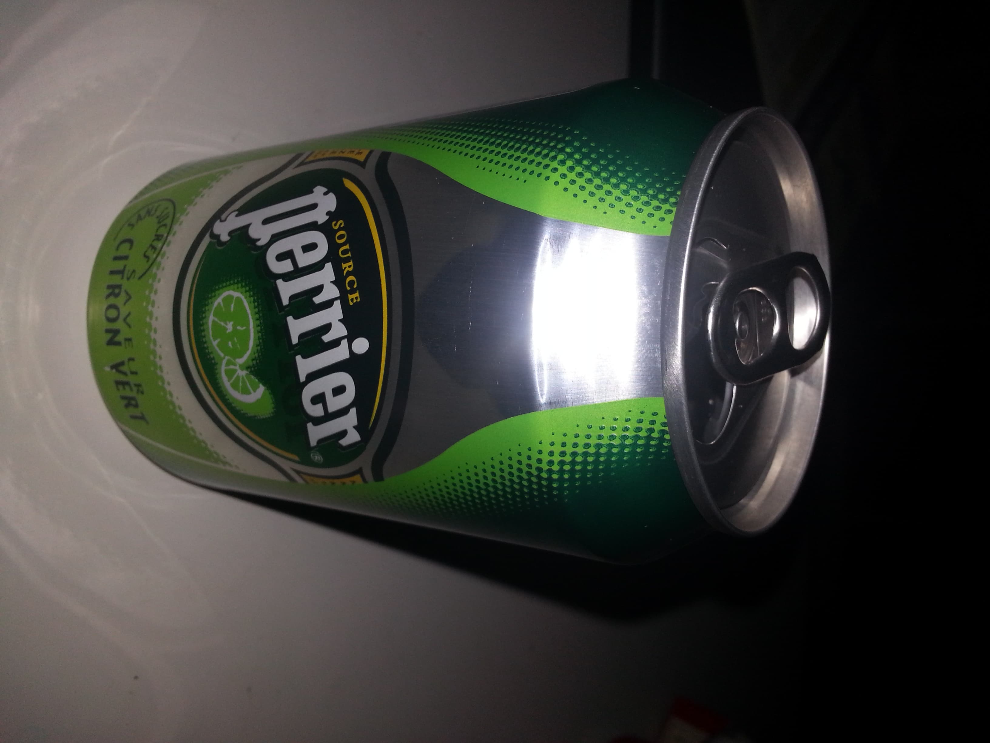 Perrier Perrier saveur citron vert packshot