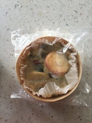 Jean Stalaven Gratin aux pommes de terre, poireau, fromage de chèvre et poitrine fumée cuite traitée en salaison choix packshot