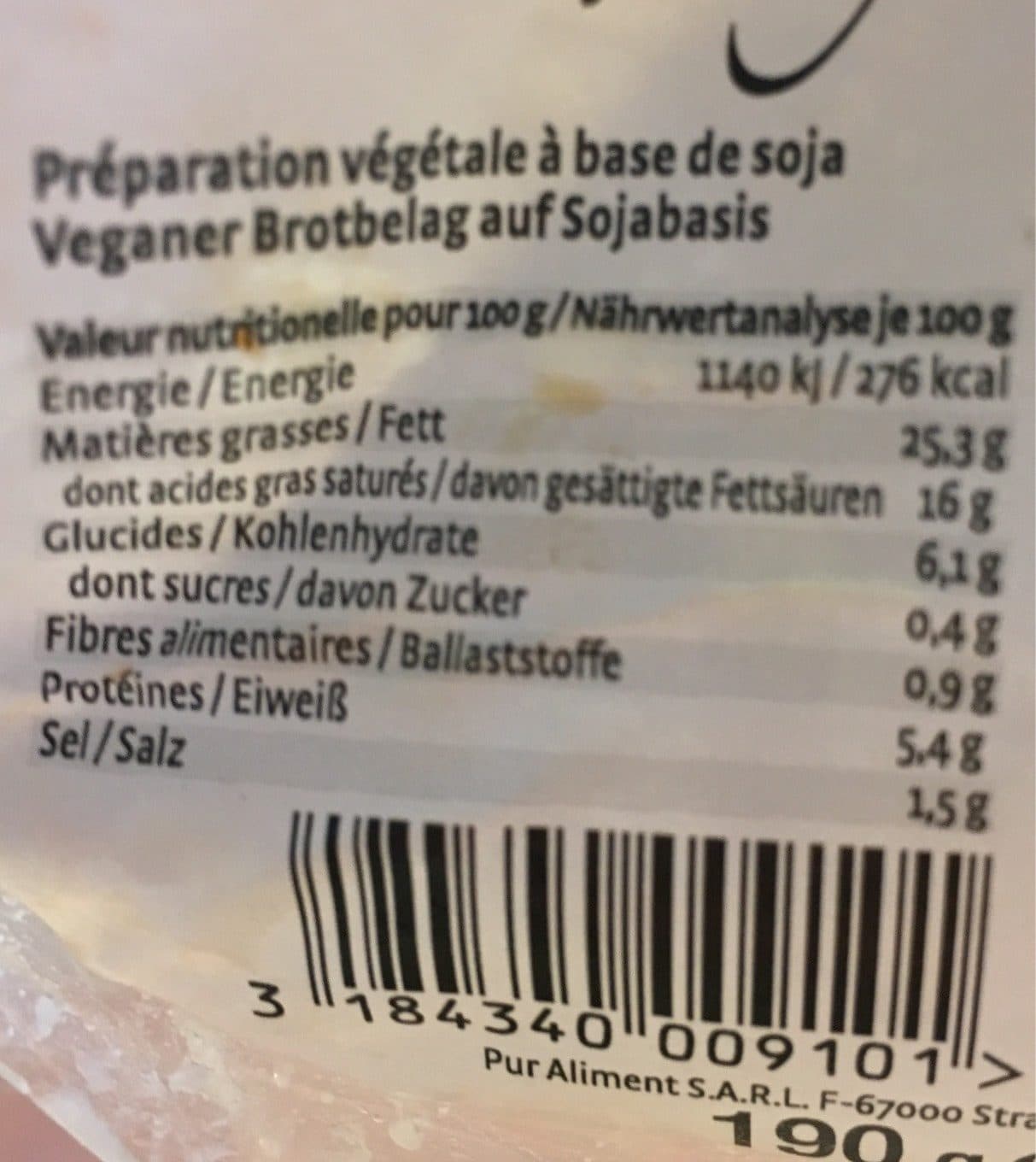 Pural Cheezly Mozzarella packshot
