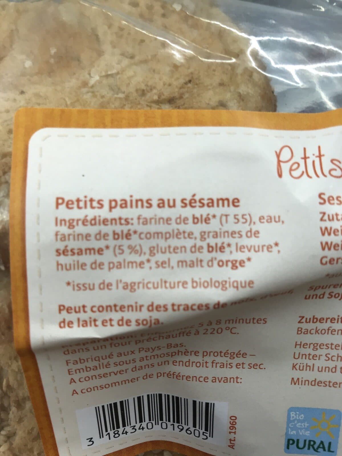 Pural Petits pains au sésame packshot