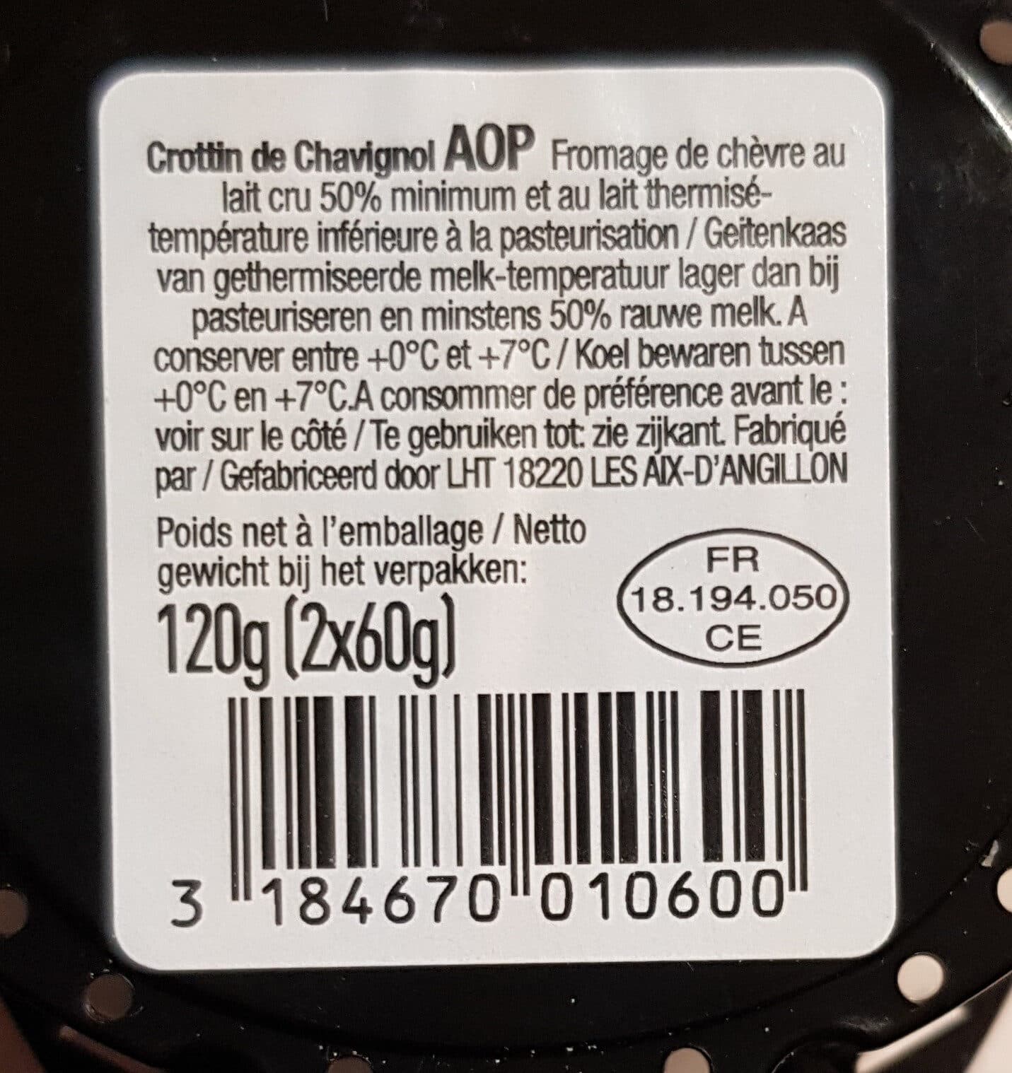 Crottin de Chavignol Crottin de Chavignol au lait cru, AOC packshot