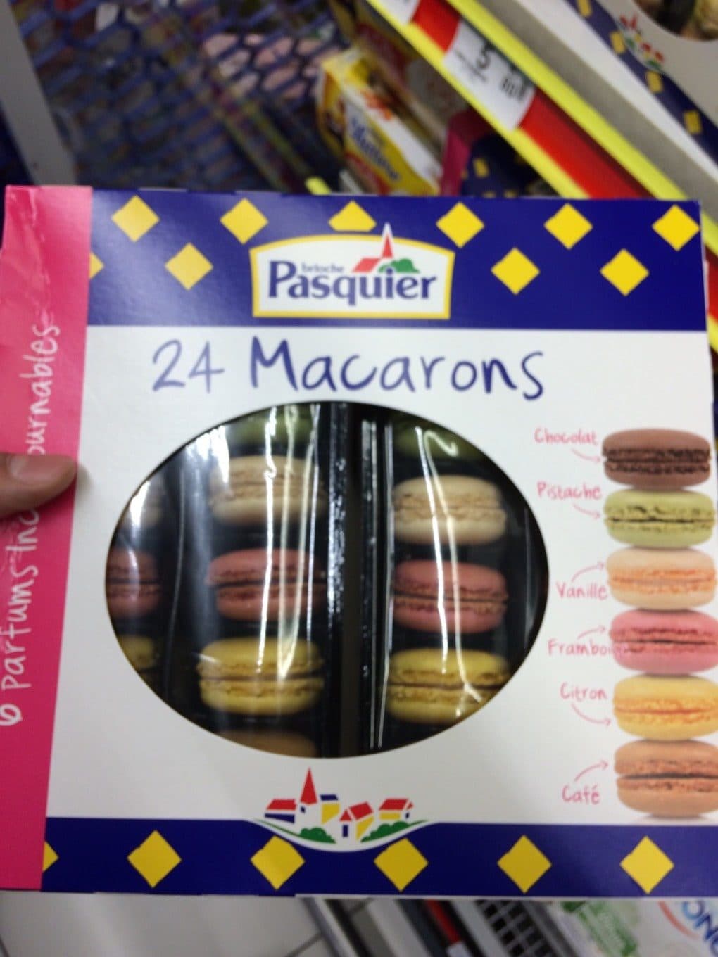 Brioche Pasquier 24 macarons packshot