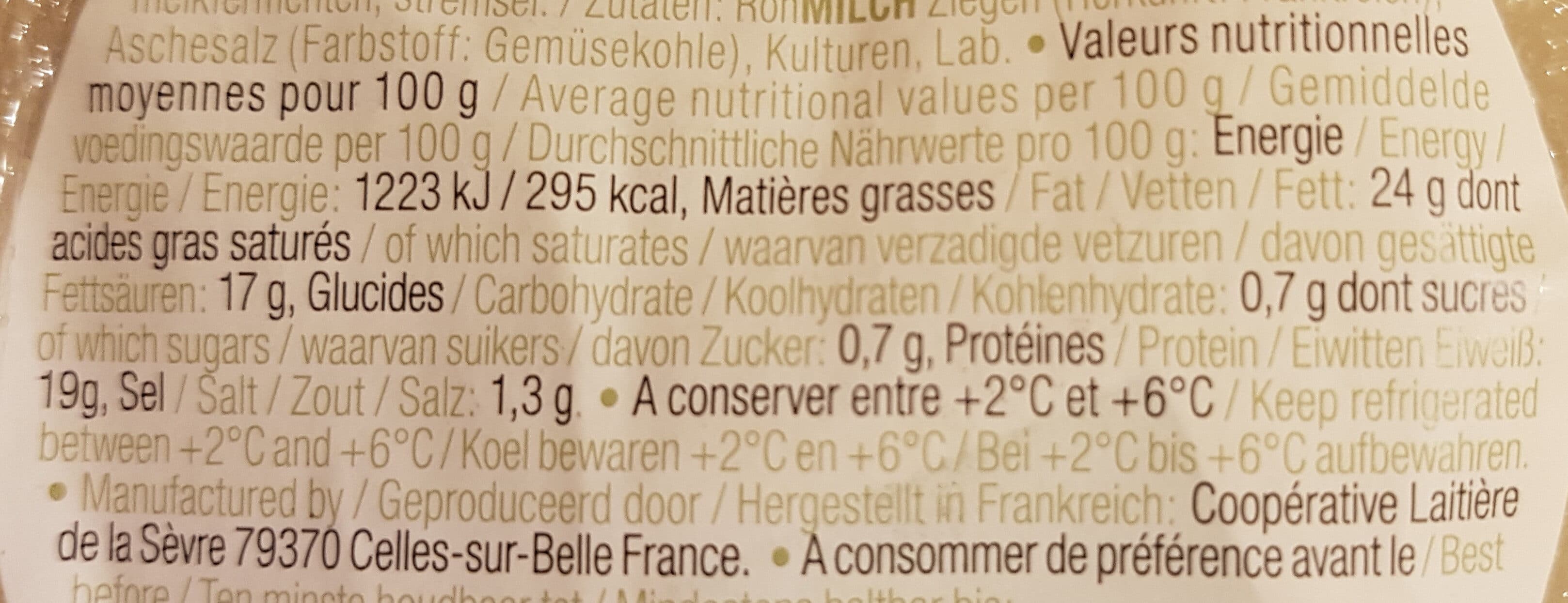 Sèvre & Belle Le Chevrot au lait cru cendré packshot