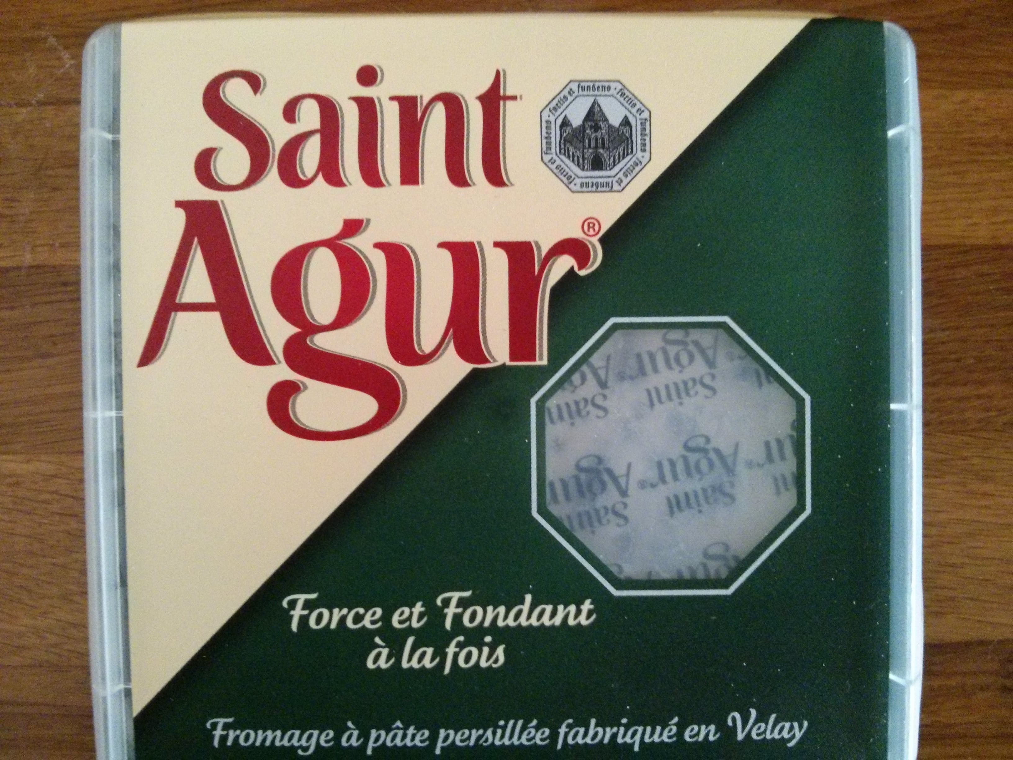 Saint Agur Fromage à pâte persillée au lait pasteurisé packshot