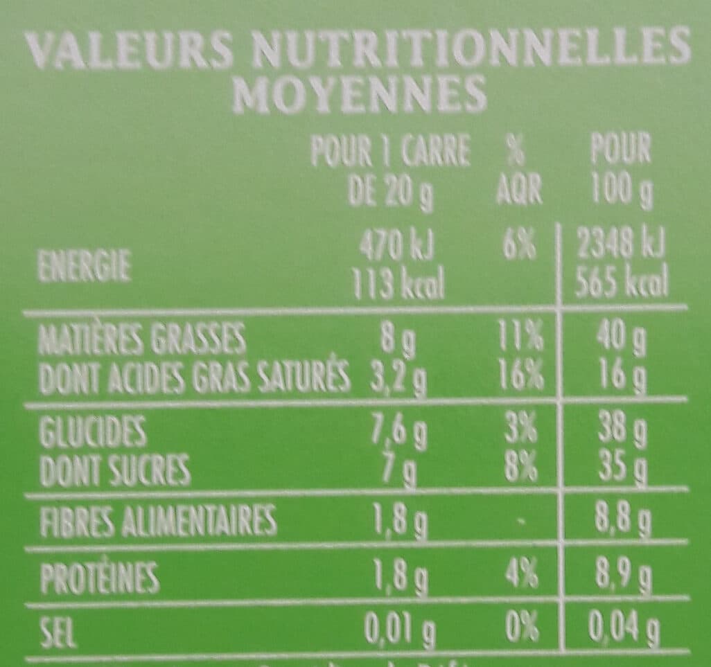 Casino Chocolat Noir Noisettes entières packshot