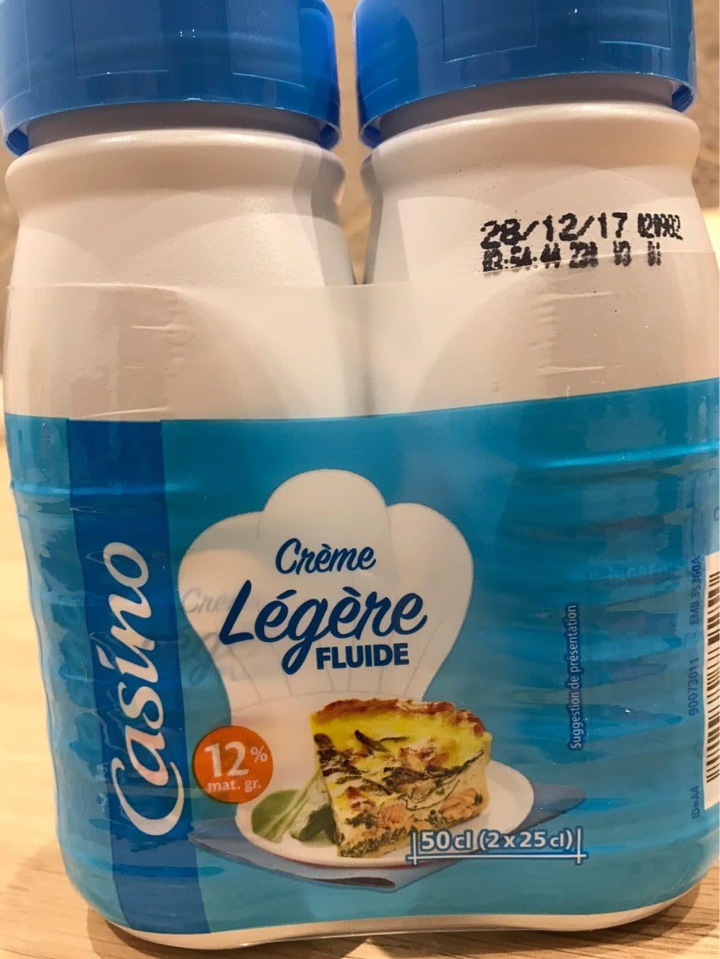 Casino Crème fluide légère packshot
